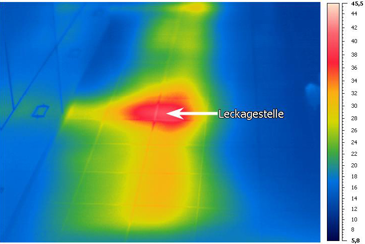Exakt geortete Leckagestelle an einer Wasserleitung — Original-Einsatzfoto